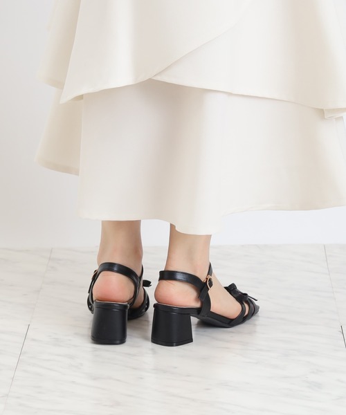 TRUDEA(トルディア)の「リボンストラップサンダル(サンダル・レディース・ブラウン/アイボリー/ブラック・SMALL/MEDIUM/LARGE)」の9枚目の写真