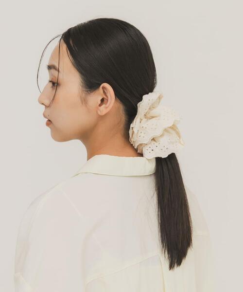 KBF（ケイビーエフ）の「レースシュシュ（ヘアゴム・レディース・ブラック/アイボリー・ONE）」の3枚目の写真