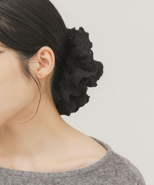 KBF（ケイビーエフ）の「レースシュシュ（ヘアゴム・レディース・ブラック/アイボリー・ONE）」の12枚目の写真