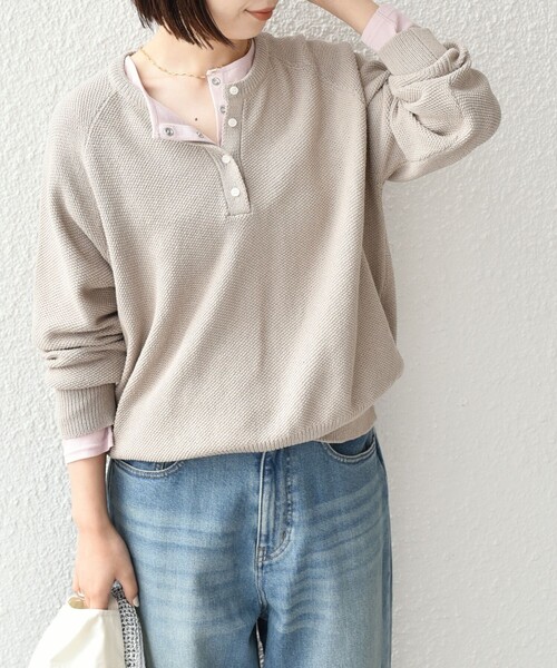 SHIPS Colors(シップス カラーズ)の「SHIPS Colors:〈手洗い可能〉ペーパー ライク ヘンリーネック 2WAY ニット◆(ニット/セーター・レディース・ライトブルー/ブラック/ベージュ・ONE SIZE)」の17枚目の写真