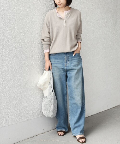 SHIPS Colors(シップス カラーズ)の「SHIPS Colors:〈手洗い可能〉ペーパー ライク ヘンリーネック 2WAY ニット◆(ニット/セーター・レディース・ライトブルー/ブラック/ベージュ・ONE SIZE)」の15枚目の写真