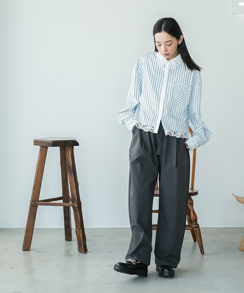 mili an deni(ミリアンデニ)の「ベルト付きイージーカーブパンツ(チノパンツ・レディース・ネイビー/ライトベージュ/カーキ/チャコールグレー・M)」の7枚目の写真