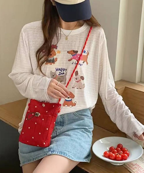 ammy.(エイミードット)の「【 ammy. / エイミードット 】 小花柄 ミニ サコッシュ/ スマホショルダー(ショルダーバッグ・レディース・ブラック/ホワイト/レッド・FREE)」の3枚目の写真