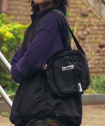VERTICAL MINI SHOULDER BAG/THRASHER スラッシャー マルチポケット ミニショルダーバッグ GONZ刺繍 斜め掛け サコッシュ 軽量 フェス タウンユース ストリート