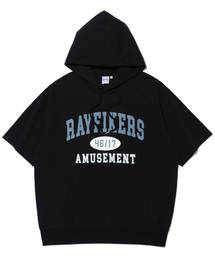 RAYFIKERS（レイフィカース）の「アーチロゴ半袖フードパーカー BLACK (MP7TU428-076)（パーカー）」
