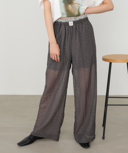 Bab(バブ)の「ウエストフリルドットパンツ(その他パンツ・レディース・アイボリー/ブルー/チャコールグレー・M)」の15枚目の写真