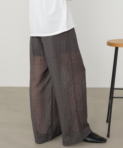 Bab(バブ)の「ウエストフリルドットパンツ(その他パンツ・レディース・アイボリー/ブルー/チャコールグレー・M)」の18枚目の写真