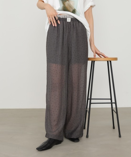Bab(バブ)の「ウエストフリルドットパンツ(その他パンツ・レディース・アイボリー/ブルー/チャコールグレー・M)」の19枚目の写真