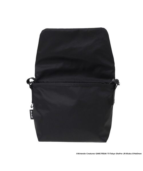 Manhattan Portage BLACK LABEL（マンハッタンポーテージ　ブラックレーベル）の「IRVING MESSENGER BAG TWL POKEMON（メッセンジャーバッグ・メンズ・ブラック・SMALL）」の12枚目の写真