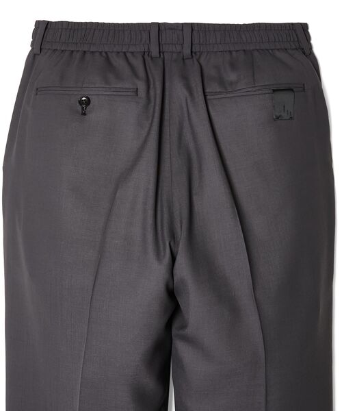 N.HOOLYWOOD COMPILE（N.ハリウッド コンパイル）の「1TUCK TROUSERS（スラックス・メンズ・ベージュ/チャコール/ブラック・40/38/36）」の10枚目の写真