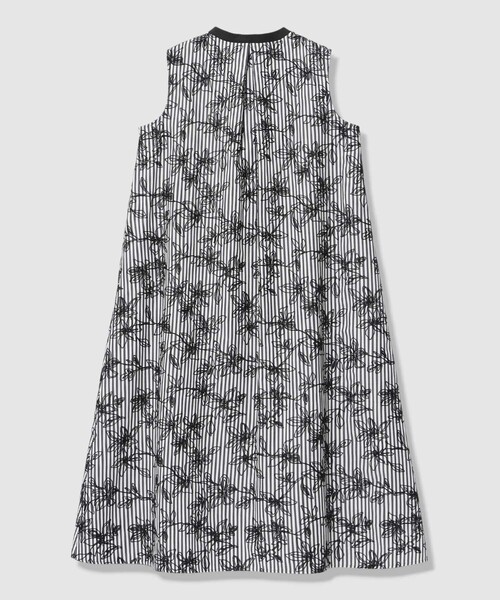 ANAYI（アナイ）の「フラワー刺繍ストライプＡライン ワンピース（ワンピース・レディース・ブラック・38/36/34）」の4枚目の写真
