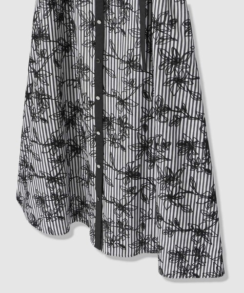 ANAYI（アナイ）の「フラワー刺繍ストライプＡライン ワンピース（ワンピース・レディース・ブラック・38/36/34）」の6枚目の写真