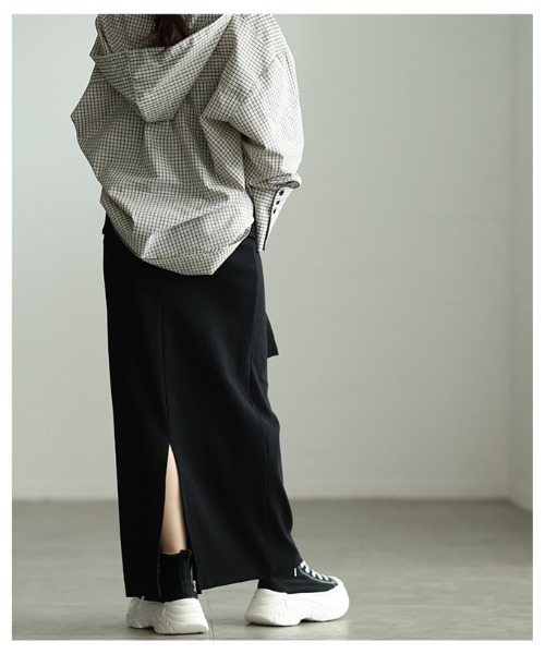 Sawa a la mode(サワアラモード)の「一体スリーブ腰巻風カットリブナロースカート(スカート・レディース・杢グレー/ブラック・FREE)」の17枚目の写真