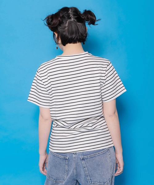 ScoLar(スカラー)の「161652:スカラーちゃんポーチ付き3柄展開キャラ刺繍Tシャツ(Tシャツ/カットソー・レディース・パープル/ピンク/ブラック/チャコールグレー/オフホワイト・M)」の19枚目の写真