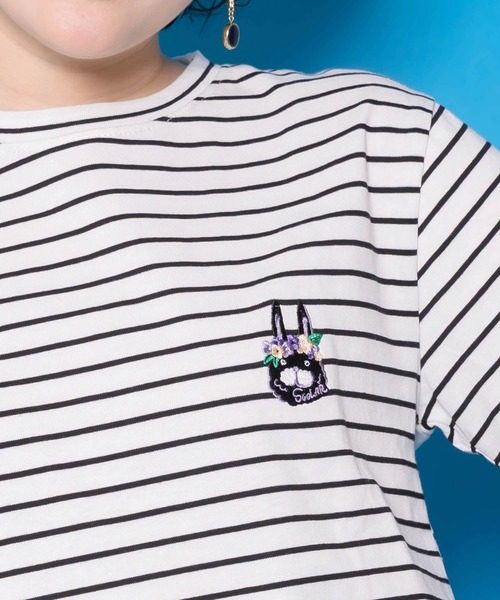 ScoLar(スカラー)の「161652:スカラーちゃんポーチ付き3柄展開キャラ刺繍Tシャツ(Tシャツ/カットソー・レディース・パープル/ピンク/ブラック/チャコールグレー/オフホワイト・M)」の20枚目の写真