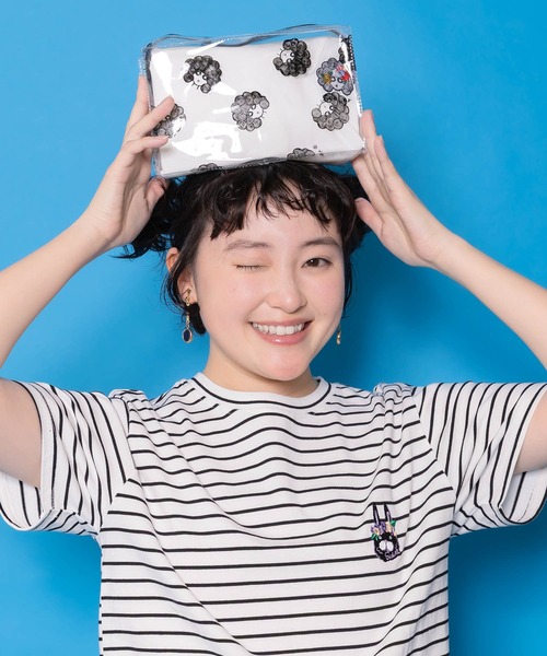ScoLar(スカラー)の「161652:スカラーちゃんポーチ付き3柄展開キャラ刺繍Tシャツ(Tシャツ/カットソー・レディース・パープル/ピンク/ブラック/チャコールグレー/オフホワイト・M)」の21枚目の写真