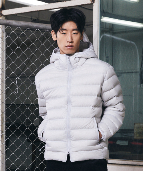 KALAPATTHAR（カラパタール）の「BACK LOGO DUCK DOWN LIGHTWEIGHT PADDED JACKET -LIGHT BLUE（ダウンジャケット/コート・メンズ・その他・MEDIUM/LARGE/X-LARGE）」の2枚目の写真