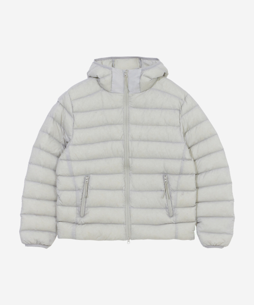 KALAPATTHAR（カラパタール）の「BACK LOGO DUCK DOWN LIGHTWEIGHT PADDED JACKET -LIGHT BLUE（ダウンジャケット/コート・メンズ・その他・MEDIUM/LARGE/X-LARGE）」の3枚目の写真