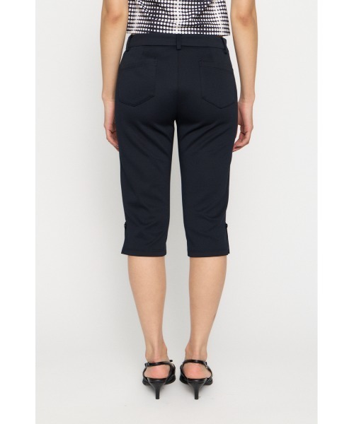 LAGUA GEM（ラグアジェム）の「BASIC CAPRI パンツ（その他パンツ・レディース・ブラック/ネイビー・X-SMALL/SMALL/MEDIUM）」の7枚目の写真