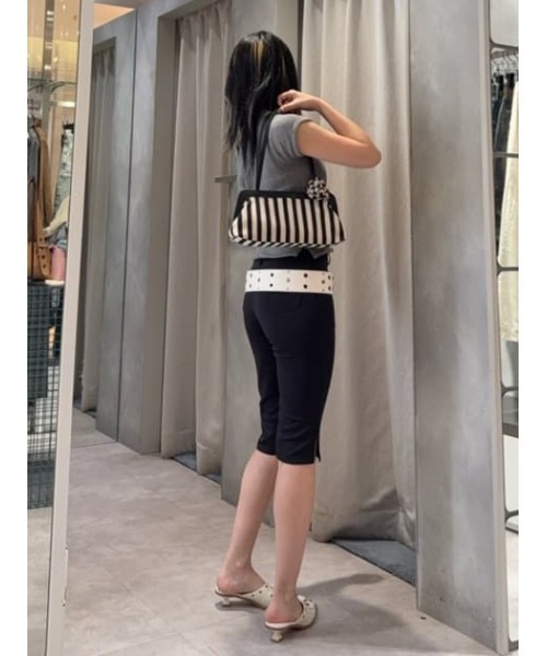 LAGUA GEM（ラグアジェム）の「BASIC CAPRI パンツ（その他パンツ・レディース・ブラック/ネイビー・X-SMALL/SMALL/MEDIUM）」の20枚目の写真