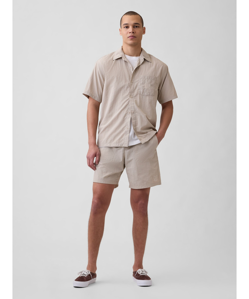 GAP(ギャップ)の「ナイロン100% ボクシーシャツ(シャツ/ブラウス・メンズ・グレー/ブラック/ベージュ/ピンク/オフホワイト・M/S/XS/L/XL)」の16枚目の写真