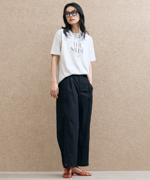 Doux archives(ドゥアルシーヴ)の「THE MUSE Tee(Tシャツ/カットソー・レディース・ベージュ/オフホワイト/ブラウン・FREE)」の6枚目の写真