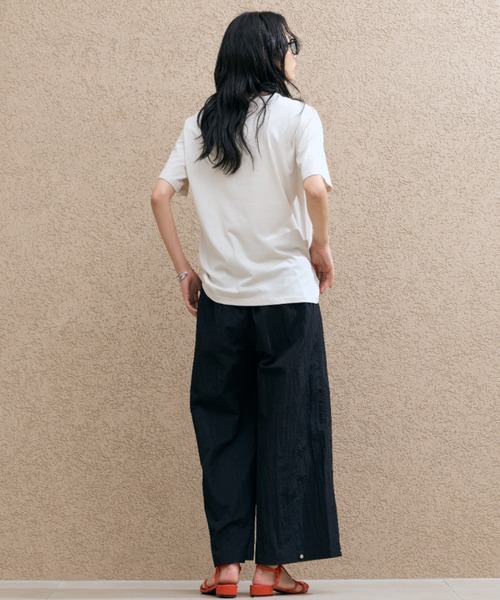 Doux archives(ドゥアルシーヴ)の「THE MUSE Tee(Tシャツ/カットソー・レディース・ベージュ/オフホワイト/ブラウン・FREE)」の11枚目の写真