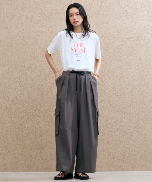 Doux archives(ドゥアルシーヴ)の「THE MUSE Tee(Tシャツ/カットソー・レディース・ベージュ/オフホワイト/ブラウン・FREE)」の18枚目の写真