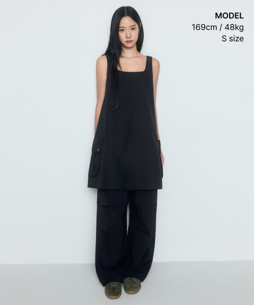 MUSINSA STANDARD WOMAN（ムシンサスタンダードウーマン）の「ウィメンズナイロンカーゴミニドレス[ブラック]（ワンピース・レディース・その他・LARGE/SMALL/MEDIUM/X-SMALL）」の2枚目の写真