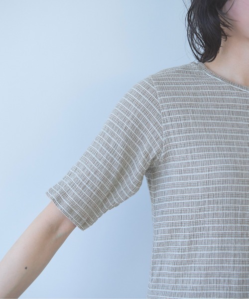 yuni(ユニ )の「高島ちぢみマルチボーダー半袖プルオーバー(Tシャツ/カットソー・レディース・ベージュ/ブルー・FREE)」の13枚目の写真