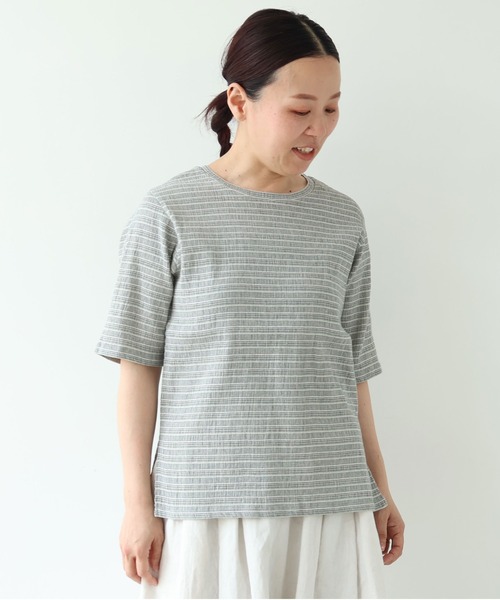 yuni(ユニ )の「高島ちぢみマルチボーダー半袖プルオーバー(Tシャツ/カットソー・レディース・ベージュ/ブルー・FREE)」の21枚目の写真