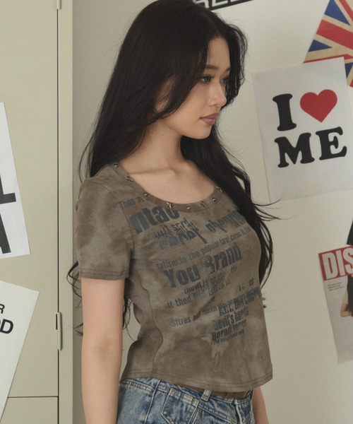 dispark(ディスパーク)の「DISPARK/スタッズネックグラフィックトップ(Tシャツ/カットソー・レディース・アイボリー/ダークベージュ・FREE)」の9枚目の写真