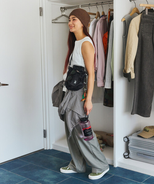 COBMASTER(コブマスター)の「Cobmaster × FREAK'S STORE/コブマスター × フリークスストア 別注 2WAY ROLLTOP&KINCHAKU SHOULDE(ショルダーバッグ・レディース・ベージュ/ブラック/グレー/ラベンダー・ONE SIZE)」の14枚目の写真