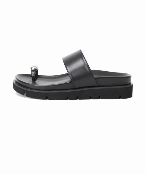 ATELIER BRUGGE(アトリエブルージュ)の「【atelier brugge/アトリエブルージュ】Toe ring sandals(サンダル・レディース・ブラック・22.5cm/24.5cm/23.5cm)」の6枚目の写真