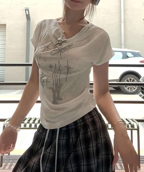 core core(コアコア)の「モチーフプリント2WAYシアーTシャツ(Tシャツ/カットソー・レディース・ホワイト・M/L)」の3枚目の写真