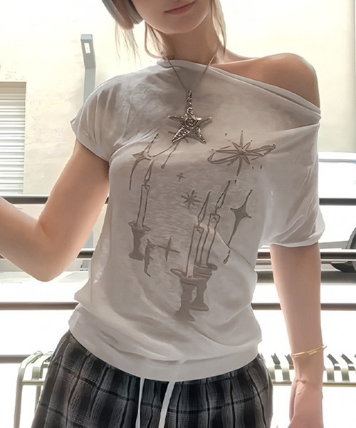 core core(コアコア)の「モチーフプリント2WAYシアーTシャツ(Tシャツ/カットソー・レディース・ホワイト・M/L)」の4枚目の写真