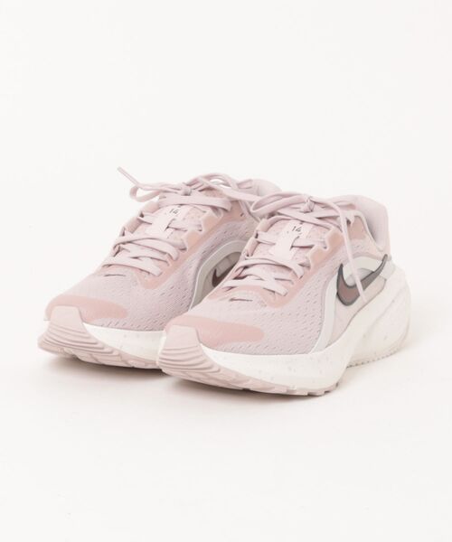 NIKE(ナイキ)の「NIKE ナイキ W DOWNSHIFTER 14 SE レディーススニーカー(ウィメンズダウンシフター14SE) IR1524-600 シルトレッド/タトゥー/パーティクルローズ(スニーカー・レディース・ピンク・22.5cm/23.0cm/23.5cm/24.0cm/24.5cm/25.0cm)」の1枚目の写真