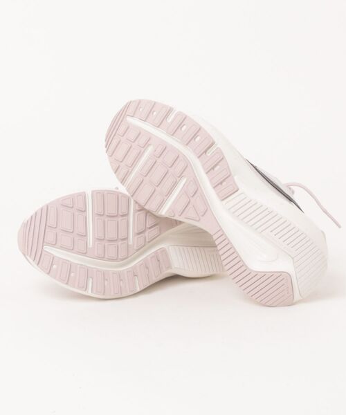 NIKE(ナイキ)の「NIKE ナイキ W DOWNSHIFTER 14 SE レディーススニーカー(ウィメンズダウンシフター14SE) IR1524-600 シルトレッド/タトゥー/パーティクルローズ(スニーカー・レディース・ピンク・22.5cm/23.0cm/23.5cm/24.0cm/24.5cm/25.0cm)」の2枚目の写真
