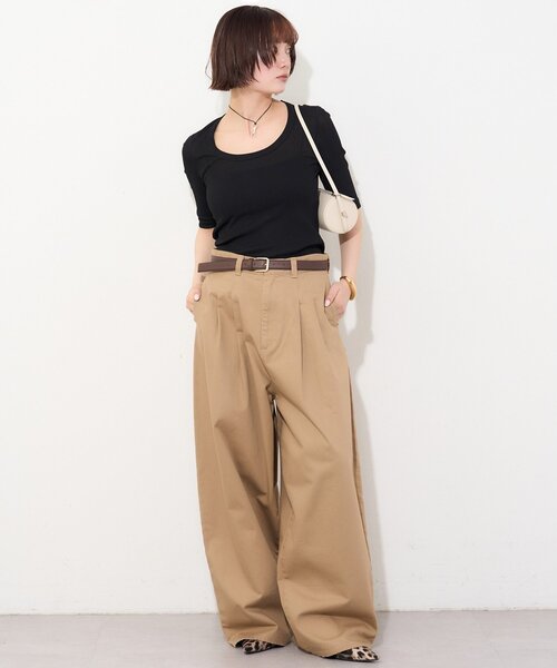 Whim Gazette(ウィムガゼット)の「【myporter】ラウンドネックドライフィットカットソー(Tシャツ/カットソー・レディース・ホワイト/ブラウン/ブラック・38)」の22枚目の写真