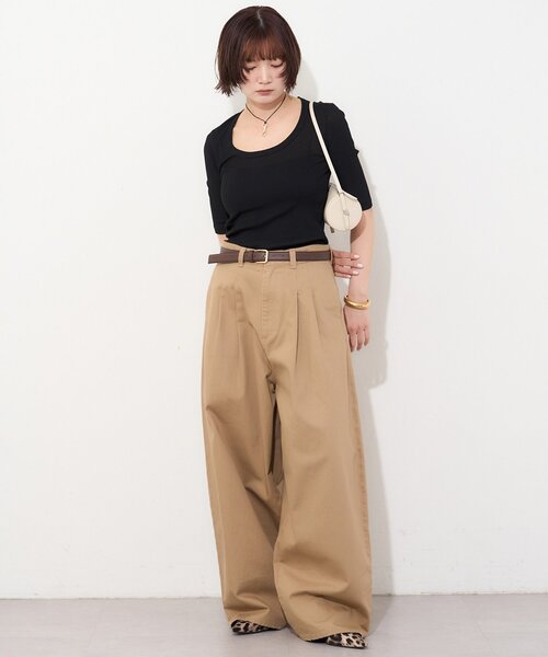 Whim Gazette(ウィムガゼット)の「【myporter】ラウンドネックドライフィットカットソー(Tシャツ/カットソー・レディース・ホワイト/ブラウン/ブラック・38)」の14枚目の写真