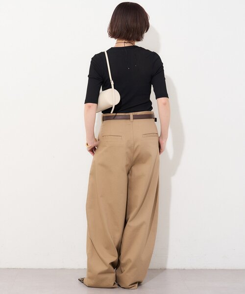 Whim Gazette(ウィムガゼット)の「【myporter】ラウンドネックドライフィットカットソー(Tシャツ/カットソー・レディース・ホワイト/ブラウン/ブラック・38)」の18枚目の写真