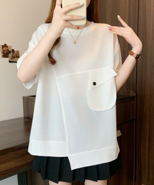 Diosfront（ディオスフロント）の「ポケットデザインアシメプルオーバー（Tシャツ/カットソー・レディース・ホワイト/ブラック・FREE）」の3枚目の写真