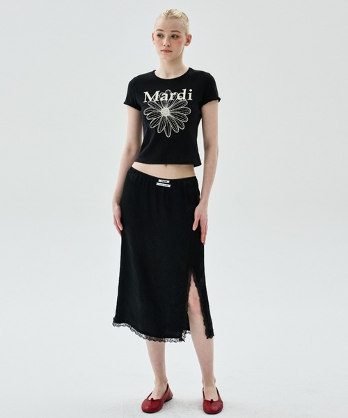 Mardi Mercredi(マルディメクルディ)の「SLIM FIT TOP EYELET FLOWERMARDI / スリム フィット トップ アイレット フラワーマルディ(Tシャツ/カットソー・レディース・ブラック/グレー×ホワイト/アイボリー/アイボリー系1・FREE)」の7枚目の写真