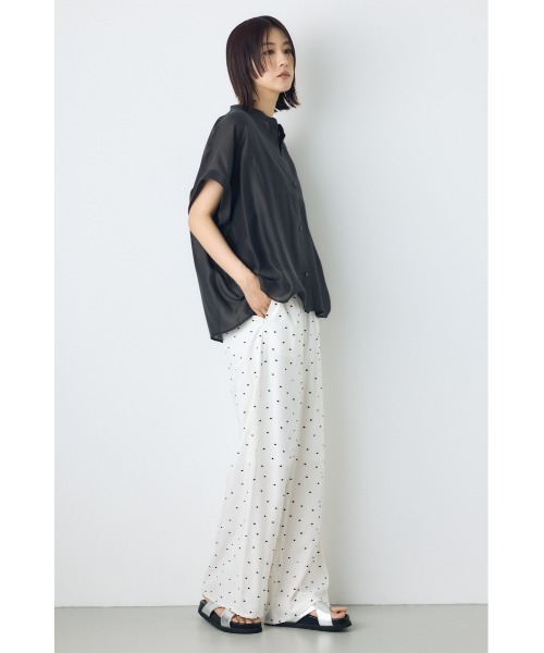 AZUL by moussy(アズールバイマウジー)の「【着丈バリエ】ハーフスリーブドルマンシャツ(シャツ/ブラウス・レディース・オフホワイト/ライトブラック/ライトブルー・SMALL/MEDIUM)」の18枚目の写真