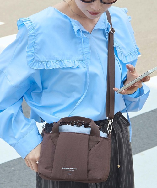 BONLECILL Marche(ボンルシールマルシェ)の「【BONLECILL Marche】2wayバイカラーミニトートバッグ/ショルダーバッグ(トートバッグ・レディース・ブラック/ブラウン/ネイビー・FREE)」の12枚目の写真