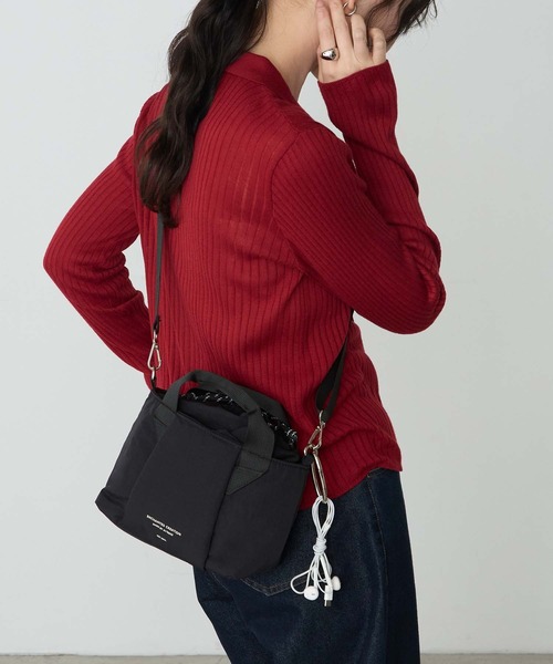 BONLECILL Marche(ボンルシールマルシェ)の「【BONLECILL Marche】2wayバイカラーミニトートバッグ/ショルダーバッグ(トートバッグ・レディース・ブラック/ブラウン/ネイビー・FREE)」の6枚目の写真