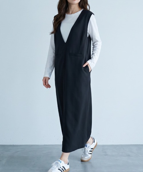 umune(ウムネ)の「ジャンパーSK 深Vネック Iラインシルエット らっとした肌あたり 秋冬(ジャンパースカート・レディース・アイボリー/ブラック/チャコールグレー・FREE)」の16枚目の写真
