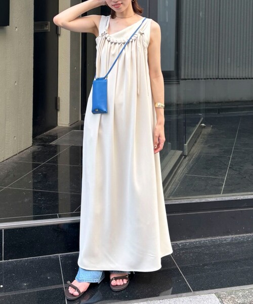 NOLLEY’S(ノーリーズ)の「ウォッシャブル襟三つ編みキャミワンピース(ワンピース・レディース・ベージュ/ブラック・38)」の4枚目の写真