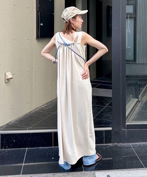 NOLLEY’S(ノーリーズ)の「ウォッシャブル襟三つ編みキャミワンピース(ワンピース・レディース・ベージュ/ブラック・38)」の5枚目の写真
