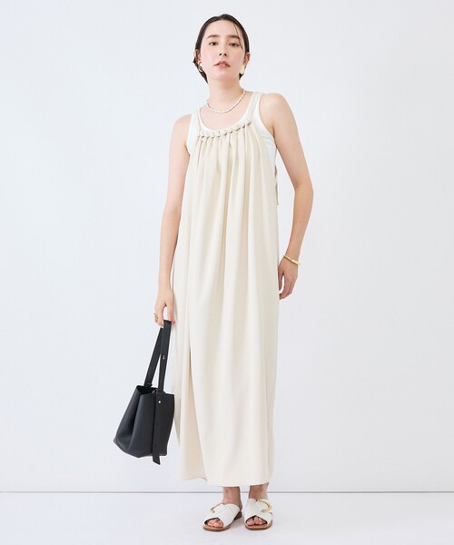 NOLLEY’S(ノーリーズ)の「ウォッシャブル襟三つ編みキャミワンピース(ワンピース・レディース・ベージュ/ブラック・38)」の9枚目の写真